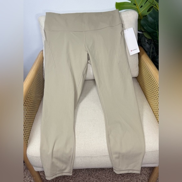 NWT Wunder Train High-Rise Tight With Pockets 25" Size 14 - Picture 4 of 8